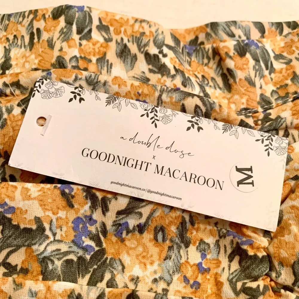 GoodNight Macaroon Mini skirt Ruffled Ruched Floral M coastal cowgirl NWT New